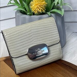 COACH Eliza Logo  Lizard-Embossed Leather Compact Bi-fold Wallet NWOT
